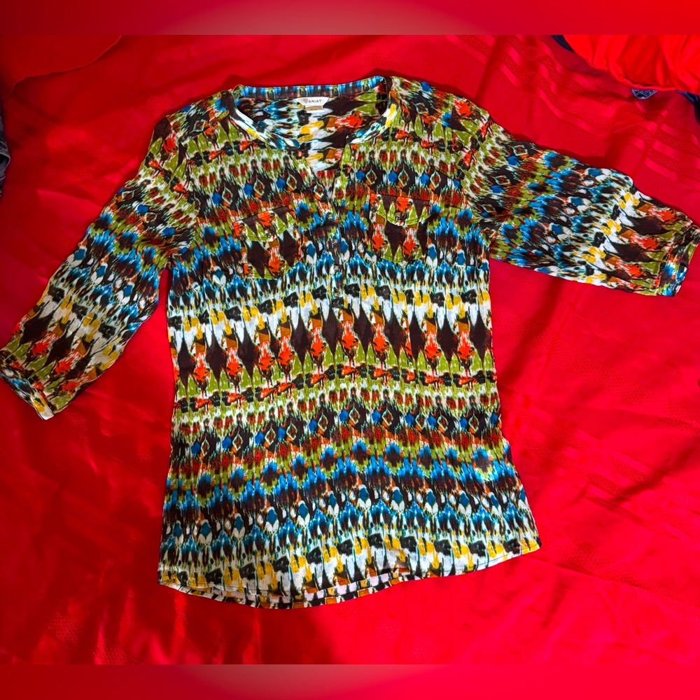 Ariat blouse size medium